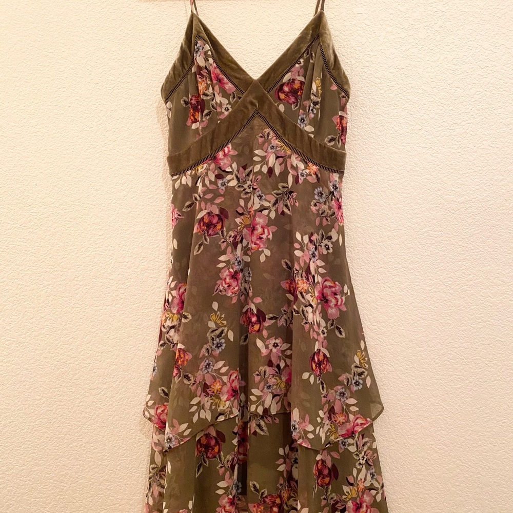 White House Black Market Floral Strap Midi Dress - Women’s Size 0